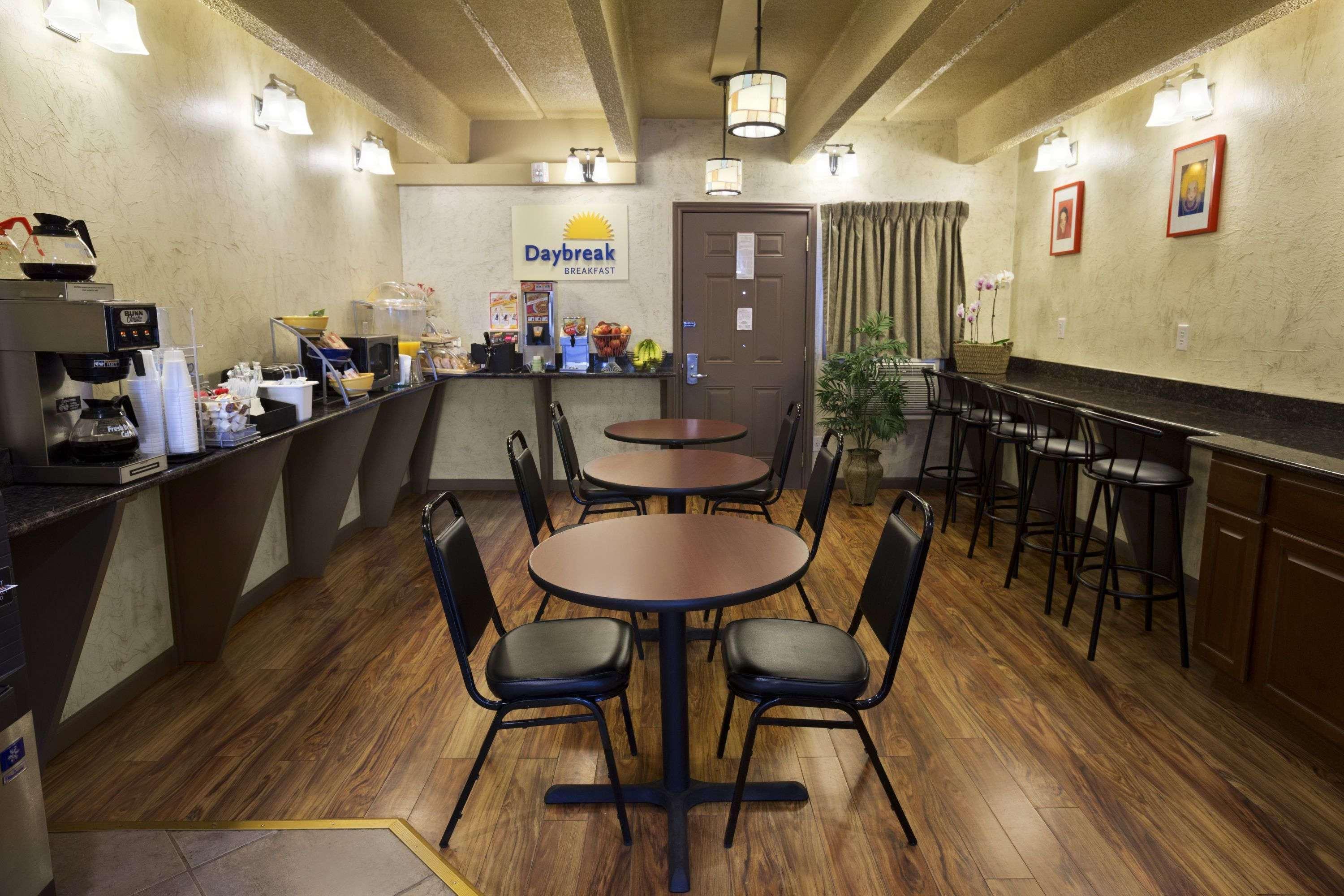 Days Inn By Wyndham Denver Downtown Ngoại thất bức ảnh